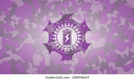 battery charging icon inside pink camouflaged emblem