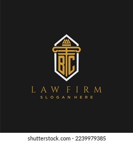 logotipo de monograma inicial BC para la firma de abogados con pilar en diseño de polígono creativo