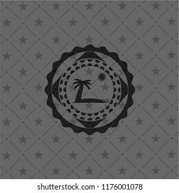 beach icon inside black emblem