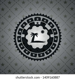 beach icon inside black emblem