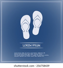 Beach slippers icon - Vector