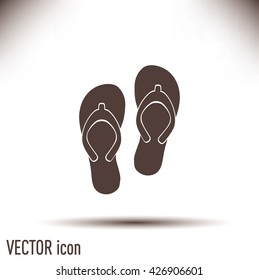 Beach slippers icon - Vector