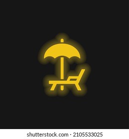 Beach Umbrella And Hammock yellow glowing neon icon