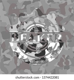 Beaker on grey camo pattern