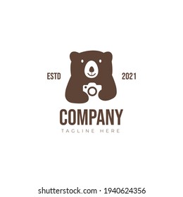 Bear with camera. photography logo vector design illustration idea for company or website 