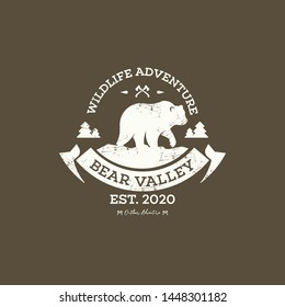 Bear logo template in outdoor vintage style. Bear logo. Outdoor logo concept