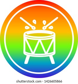 icono circular del tambor golpeador con acabado gradiente arco iris