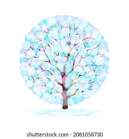 Schöner Baum mit glänzendem Schnee einzeln auf weißem Hintergrund. Wintersaison-spezifisches Dekorelement für Ihr Design