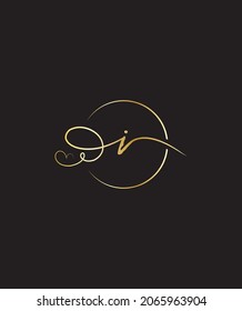 Un guión hermoso y delicado con una plantilla única de logotipo de letra encantadora I