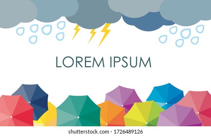 Schöne flauschige Wolken auf abgeschiedenem Hintergrund mit Regen und Blitz. Farbenfrohe Regenschirme. Vector-Abbildung. Stelle für den Text