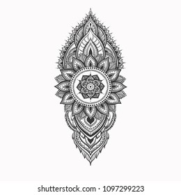 Beautiful mehndi pattern with curls and mandala