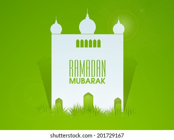 Hermoso diseño de mezquita sobre fondo verde para el mes sagrado de las celebraciones de la comunidad musulmana Ramadan Mubarak. 