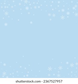 Schöner Schneefall-Weihnachtshintergrund. Subtile fliegende Schneeflocken und Sterne auf hellblauem Winterhintergrund. Schöne Schneefall-Overlay-Vorlage. Square, Vektorgrafik.