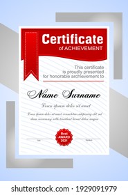 Hermosa plantilla de certificado rojo vectorial