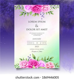 Hermosa invitación a la boda con elementos florales de fondo