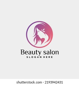 Logo del salón de belleza, logo de la peluquería femenina, salón de belleza con silueta de mujer