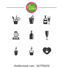 Beer, coffee and tea icons. Beer, wine and cocktail signs. Soft and alcohol drinks symbols. Classic simple flat icons. Vector