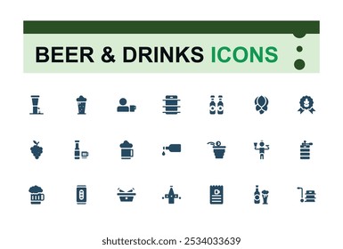 Colección de iconos de estilo sólido de cerveza y bebidas. Relacionado con cerveza, cervecería, barril, grifo, espuma, lúpulo, vaso de cerveza, pub, botella. Conjunto de iconos rellenos editables. Píxel perfecto.