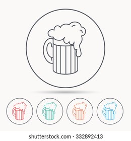 Beer icon. Glass of alcohol drink sign. Brewery symbol. Linear circle icons.