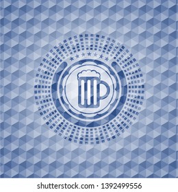 beer jar icon inside blue polygonal badge.