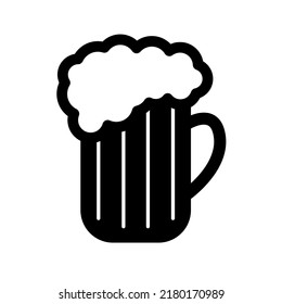 Beer mug icon. Traditional glass mug of beer with frothy foam . Vector Illustration