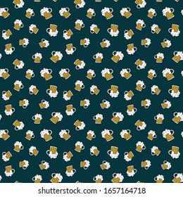 Beer Mug Seamless Pattern, Hand Drawn doodle background. Vector illustration.