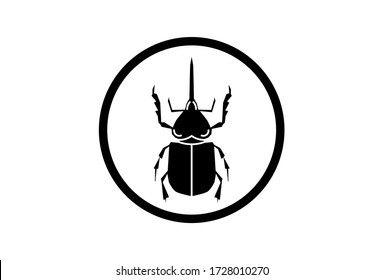 diseño del logotipo del escarabajo y ciclo