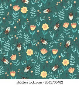 Los escarabajos y las flores en un fondo verde. Patrón vectorial sin cable.