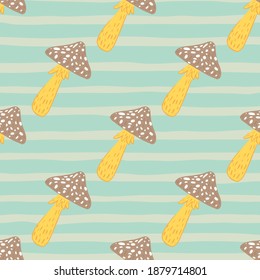 Los tonos beige y amarillo muestran elementos agaric sin fisuras en el patrón de doodle. Fondo de rayas azules. Diseñado para el diseño de tejidos, impresión textil, envoltura, cubierta. Ilustración vectorial.