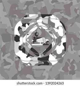 bench press icon inside grey camouflage texture