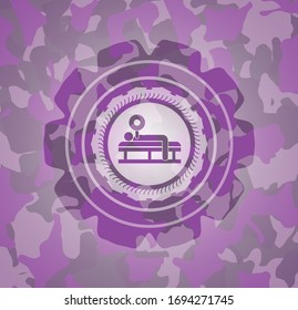 bench press icon inside pink and purple camouflage texture