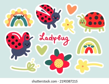 Gran y brillante conjunto vectorial de iconos y stickers aislados del verano. Cute sonriente kawaii ladybugs, arcos, flores y letras. Envase de pastillas retro vintage y parches para decoración, impresión, textil