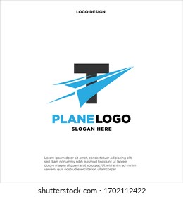 letra mayúscula T con un avión de papel. vector del logotipo aeromode.