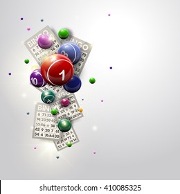 Bingo Balls und Karten Design auf glänzendem weißem Hintergrund. Abstrakter Hintergrund für Casino-Designs.