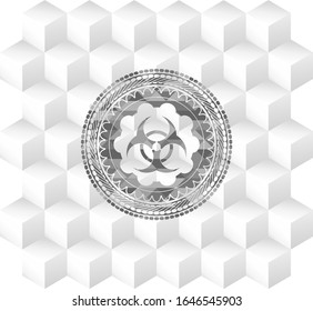 icono de riesgo biológico dentro del emblema gris. Vintage con fondo blanco de cubo geométrico