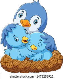Birds with her two babies in the nest