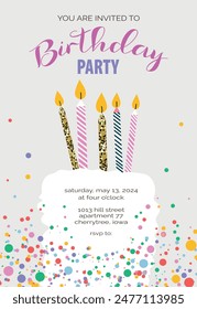 Plantilla de invitación de cumpleaños con tarta y velas. Folleto, folleto, concepto de folleto con ilustraciones planas. Vector de página de dibujos animados para la revista. Invitación de celebración de aniversario con texto.