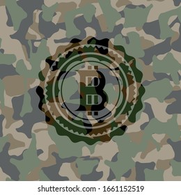 icono de bitcoin dentro de la textura de camuflaje