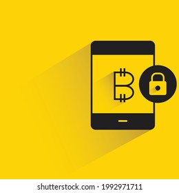 Bitcoin-Smartphone und Schloss-Key-Symbol mit Schatten auf gelbem Hintergrund