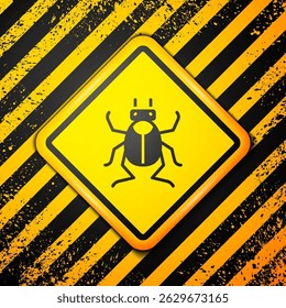 Ícone de inseto Black Beetle isolado no fundo amarelo. Sinal de aviso. Vetor