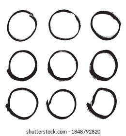 Conjunto de círculos de enrejado de pincel negro, vector