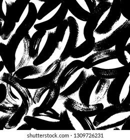 Black brushstrokes hand drawn seamless pattern. Abstract crescent smears drawing. Monochrome grunge texture. Dry paint strokes on white background. Geometric wrapping paper, textile vector fill.