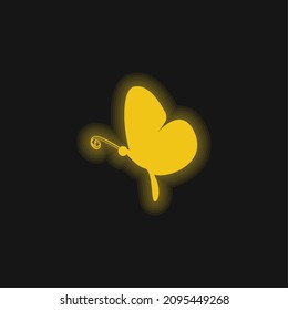 Schwarze Schmetterlingsseite Gelbes leuchtendes Neonsymbol anzeigen
