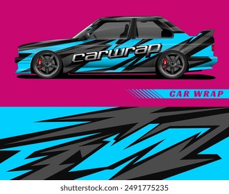 Coche negro con diseño azul y gris, envoltura de coche adecuada para Sitios web de automoción, promociones de alquiler de coches y conceptos de marca de vehículos.