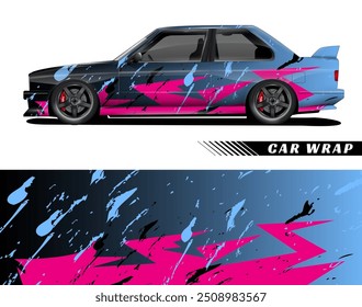 Carro preto com um design de envoltório rosa e azul vibrante. Perfeito para publicidade de carro, empresas de personalização de carro e inspiração de design de envoltório de veículo.