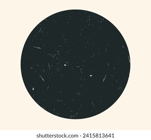 Schwarzer Kreis mit einer Textur von Kratzern, Korn, Abrieb. Grafisches Design-Element im minimalistischen Posterstil, runder Hintergrund. Vektorgrafik in abstraktem geometrischem Motiv.