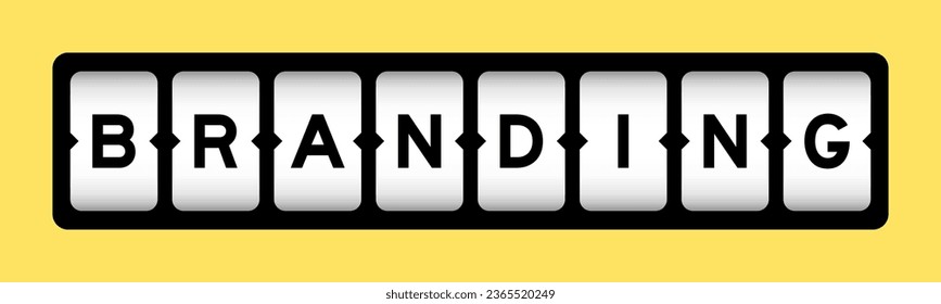 Color negro en marca de palabras en banner de ranura con fondo de color amarillo