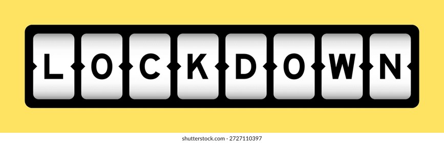Color negro en el bloqueo de la palabra en el Anuncio de la ranura con el fondo amarillo del color