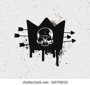 Black crown with the skull.
