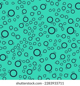 Icono del anillo de compromiso del diamante negro aislado patrón sin fisuras sobre fondo verde.  Vector